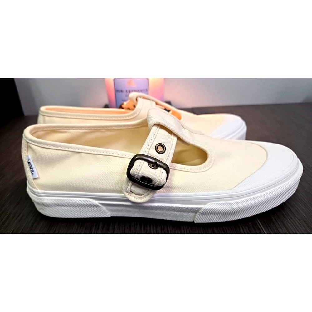 VANS Mary Jane Style 93 Shoe Classic Womens 8 Off White Chunky Lug‎ Sole NEW
